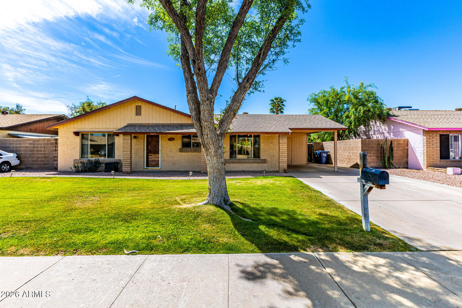 Property Photo:  323 E Sesame Street  AZ 85283 