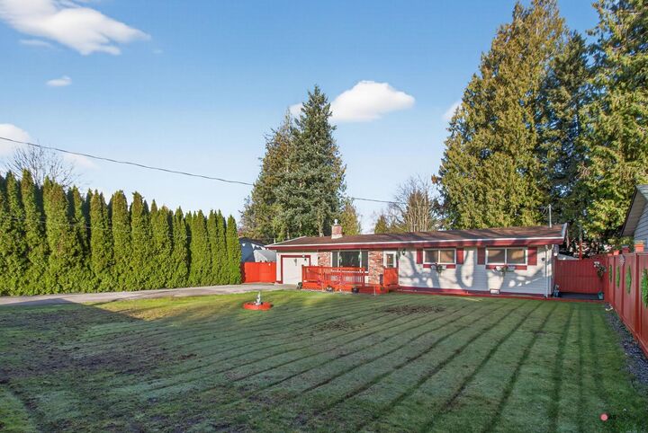 Property Photo: 26655 32 Avenue BC V4W 3G1