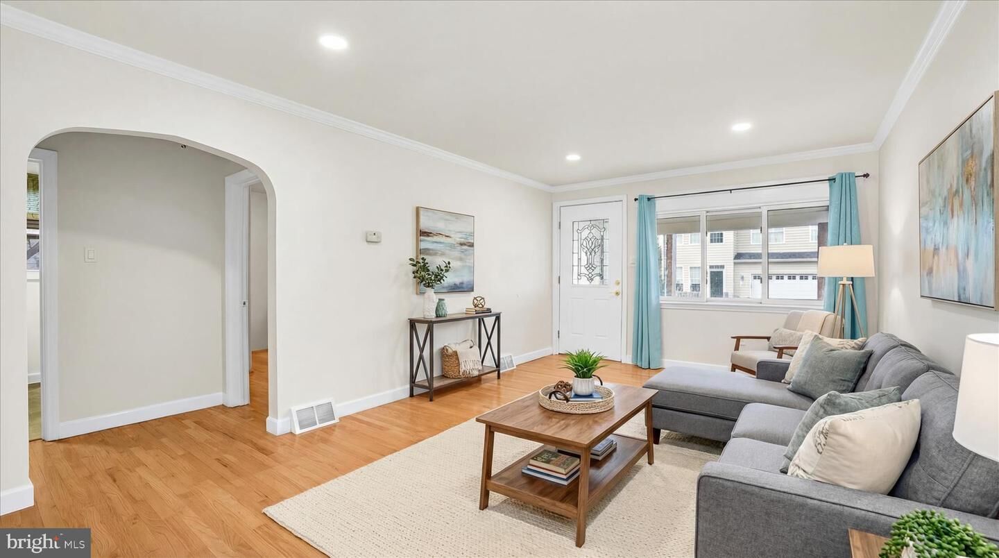 Property Photo:  631 Cresswell Road  MD 21225 