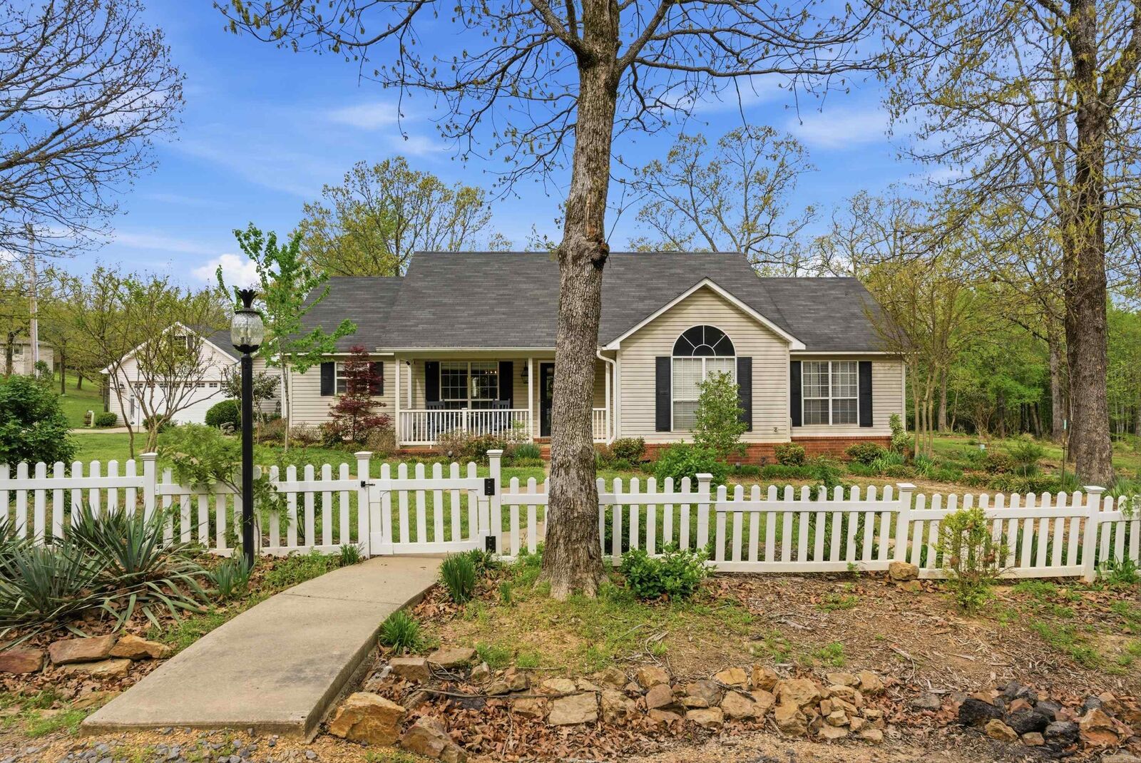 Property Photo: 645 Diane Lane AR 72034