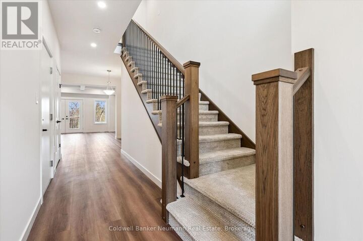 Photo de la propriété:  30 Fieldstone Lane  ON N0B 1S0 