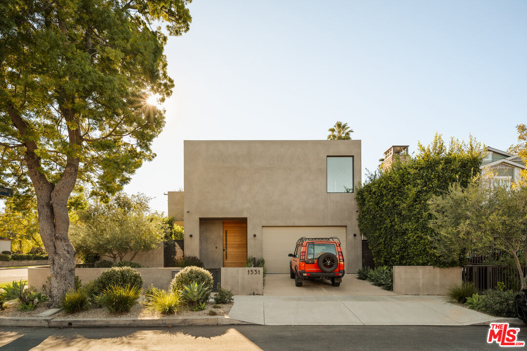 Property Photo:  1531 Louella Ave  CA 90291 