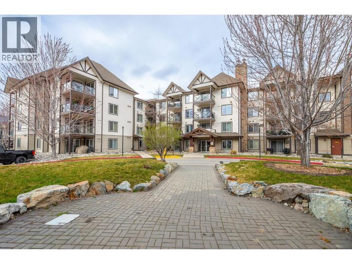 256 Hastings Avenue 203 — photo 1