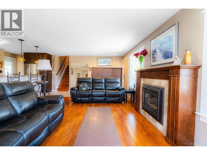 Property Photo: 255 St Paul Street West BC V2C 1G2