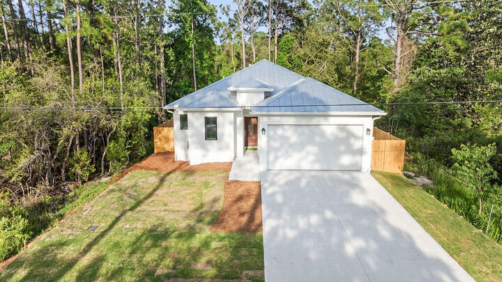 Property Photo:  42 Central 8th Street  FL 32459 