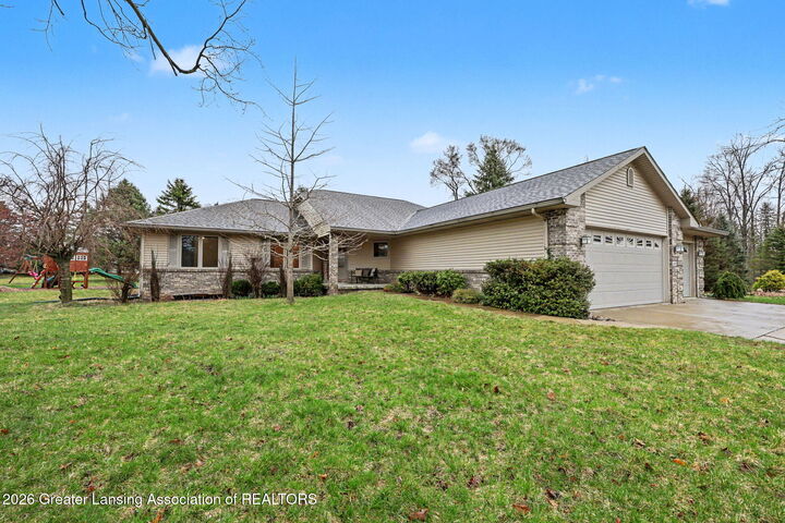 Property Photo: 248 Birch Lane MI 48821