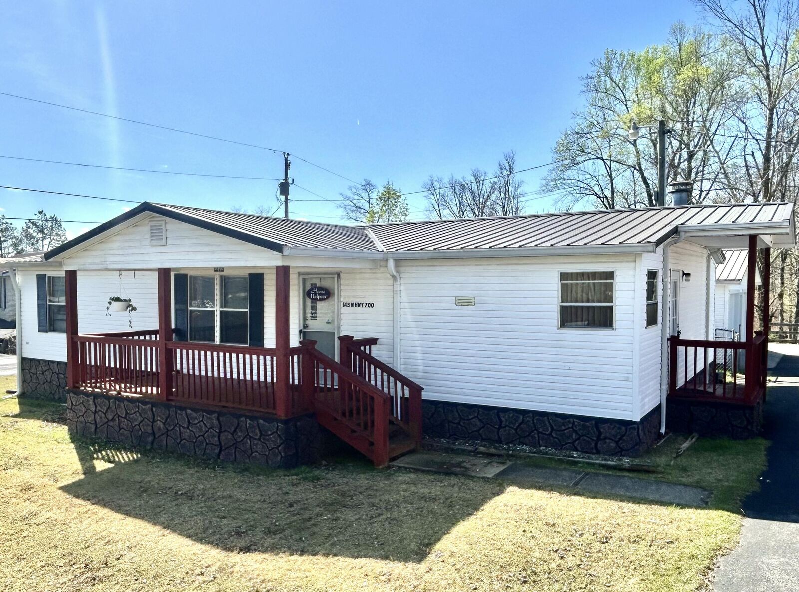 Property Photo:  143 W State Highway 700  KY 42653 