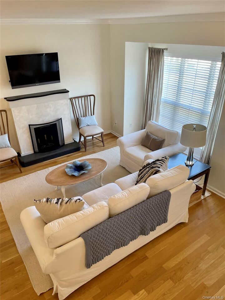 Property Photo:  359 Verplanck Avenue  NY 12508 