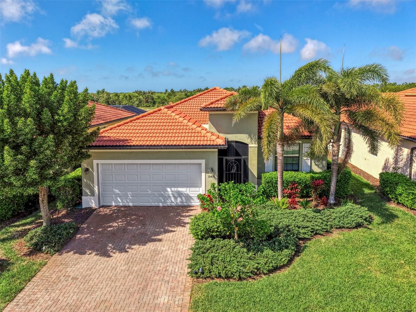 Property Photo:  10435 Medjool Drive  FL 34293 