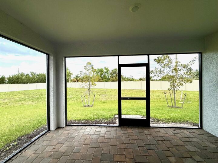 Property Photo: 9404 Sunbeam Circle FL 33950