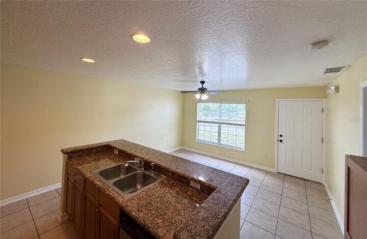 Property Photo:  121 Melissa Place  FL 33837 