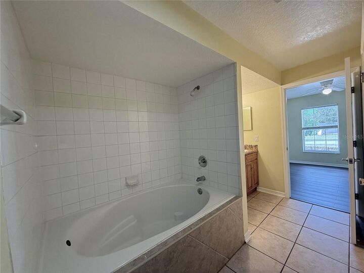 Property Photo:  121 Melissa Place  FL 33837 