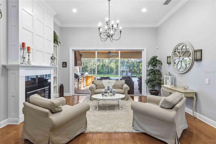 Property Photo: 15108 Kestrelglen Way FL 33547