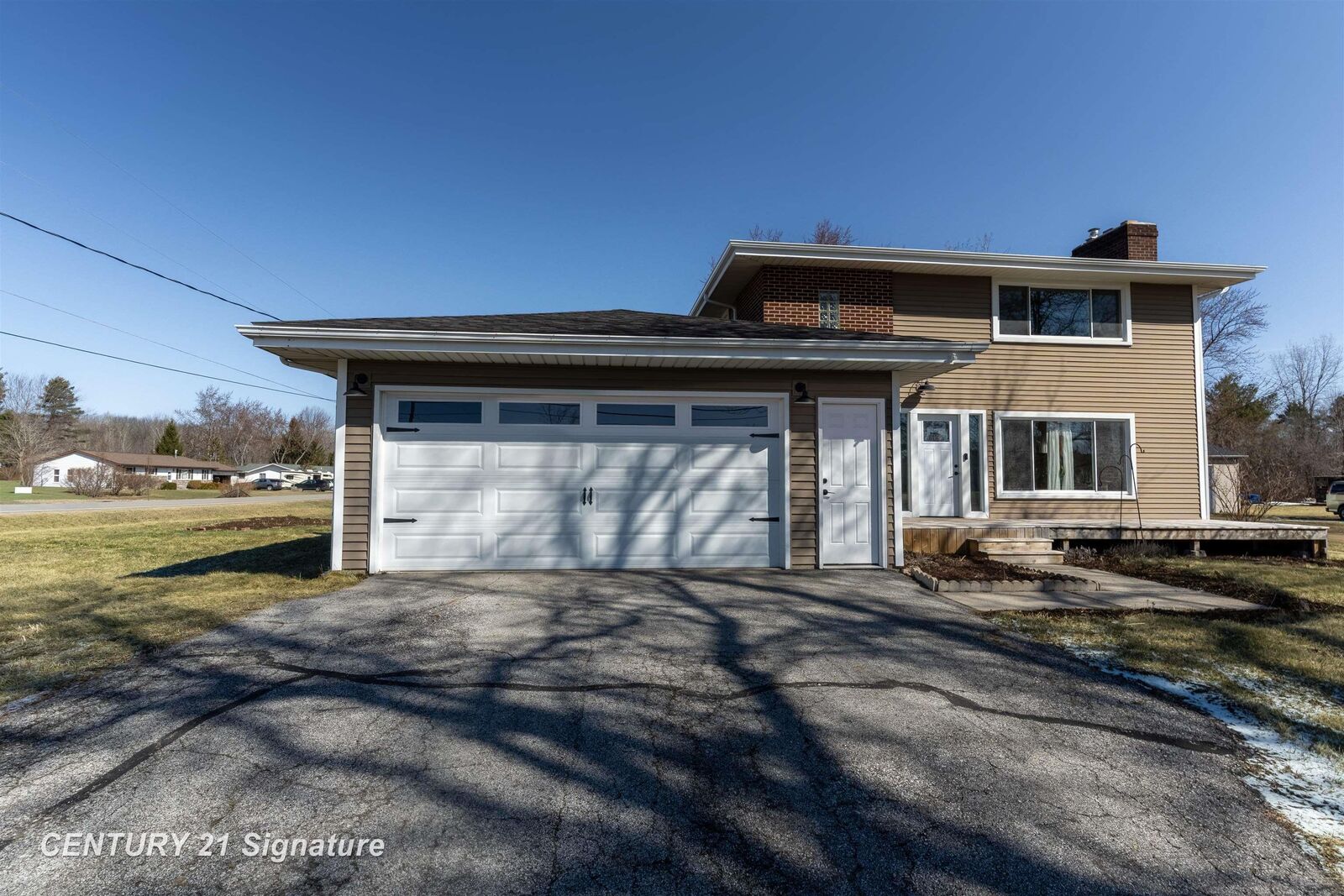 Property Photo:  2251 E Stewart Road  MI 48640 