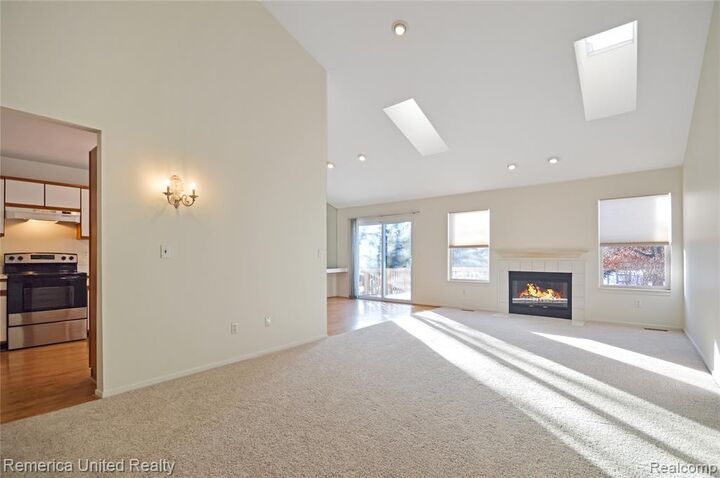 Property Photo:  263 Whispering Hill  MI 48390 3960 