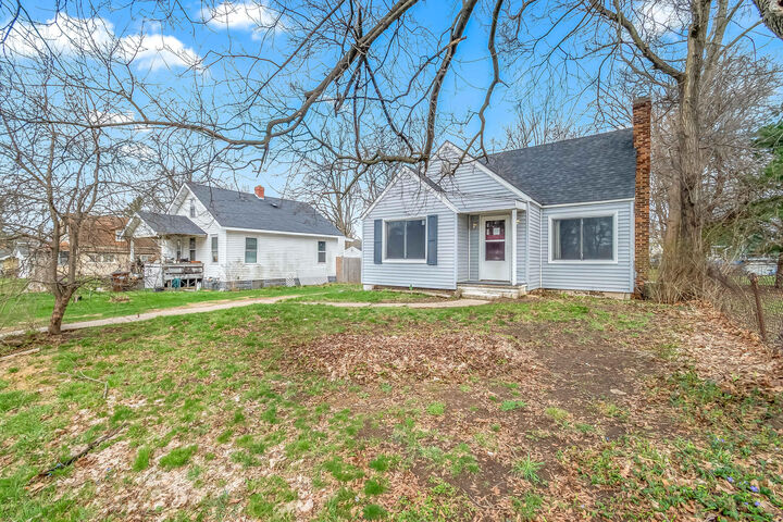 Property Photo:  138 Pierce Avenue  MI 49203 