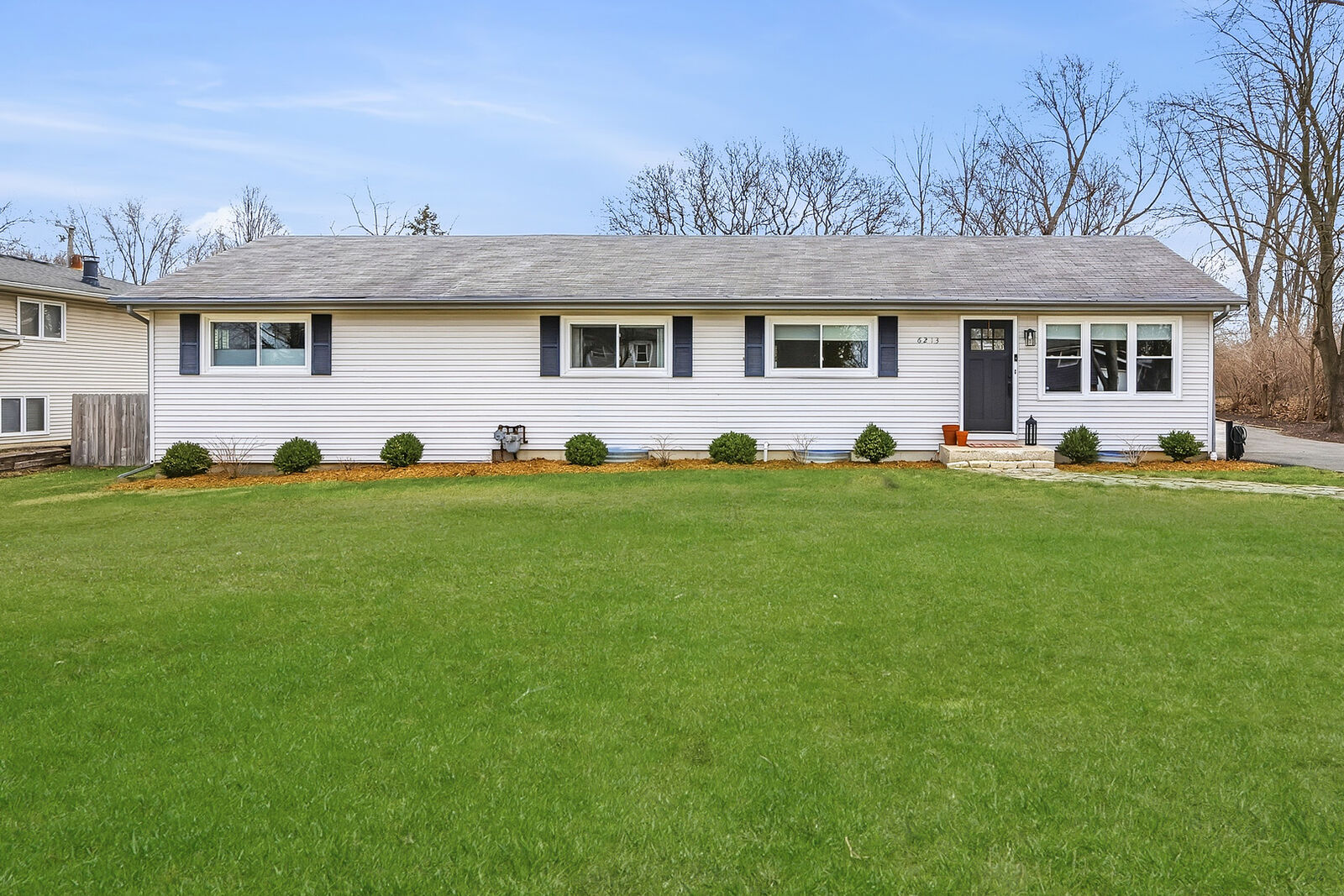 Property Photo:  6213 Leonard Avenue  IL 60516 