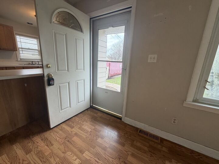 Property Photo:  28W567 Forestview Avenue  IL 60555 