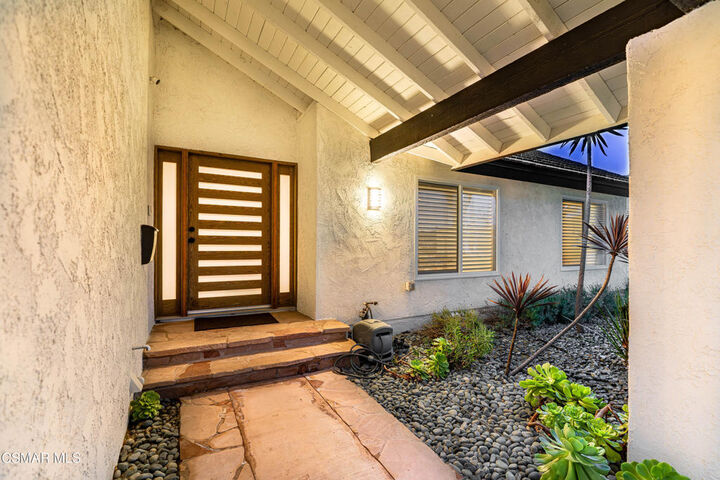 Property Photo:  2836 Great Smokey Court  CA 91362 