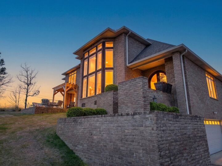 Property Photo:  501 River Trace Dr  TN 37058 