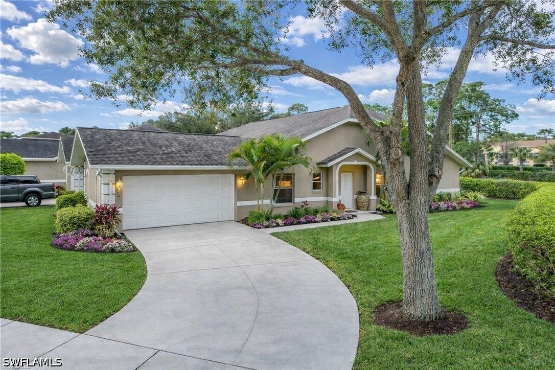 Property Photo:  2037 W Crown Pointe Boulevard  FL 34112 