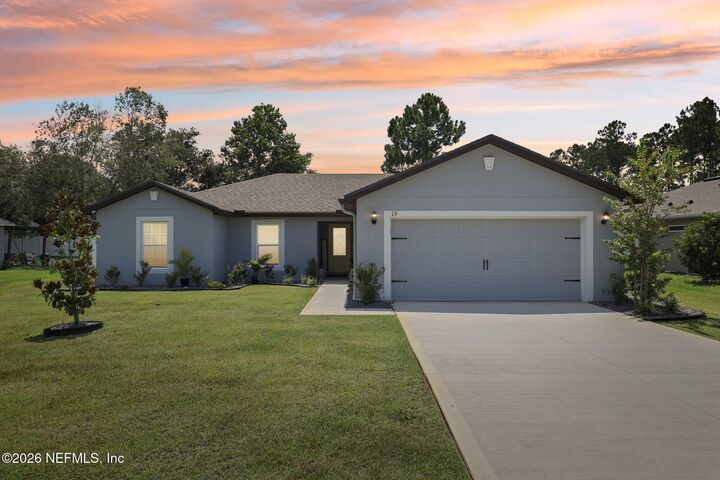 Property Photo: 13 Burton Place FL 32137