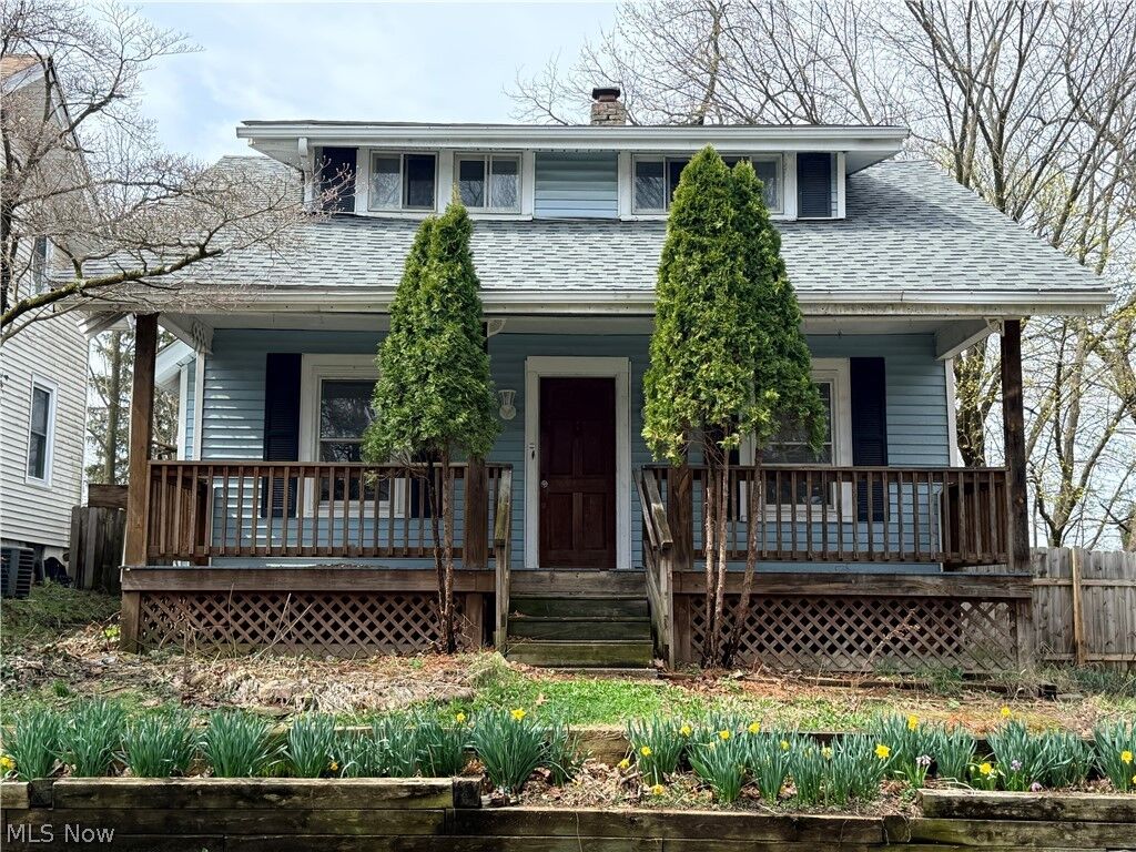 Property Photo:  1282 Sawyer Avenue  OH 44310 