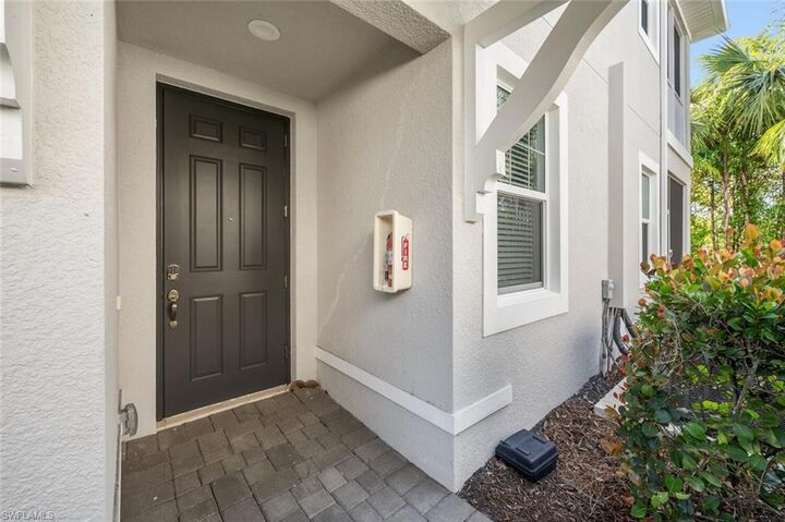 Property Photo:  6953 Avalon Cir 1804  FL 34112 