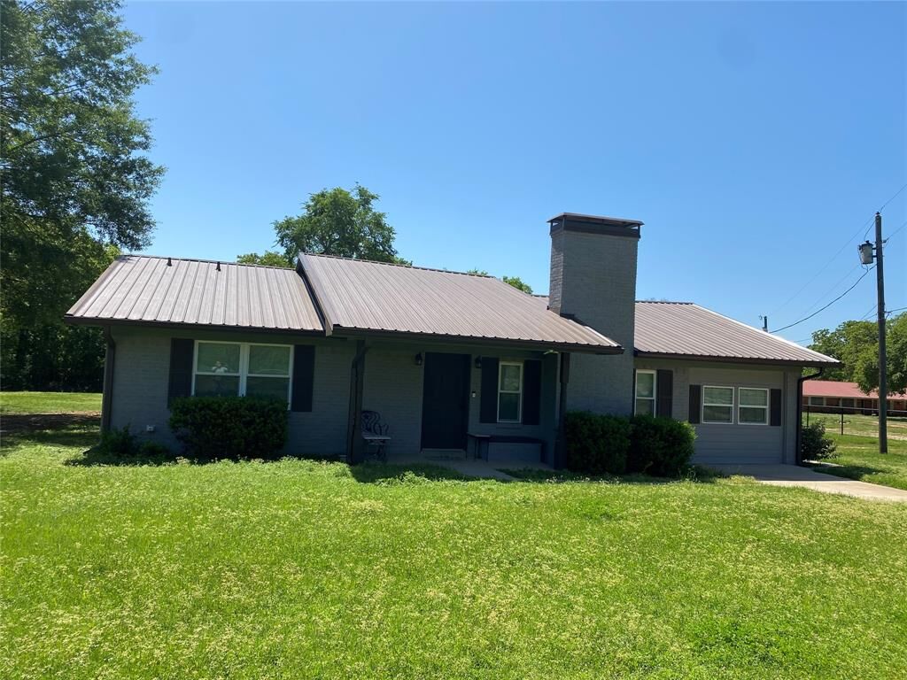 Photo de la propriété:  1410 E Royall Boulevard  TX 75148 