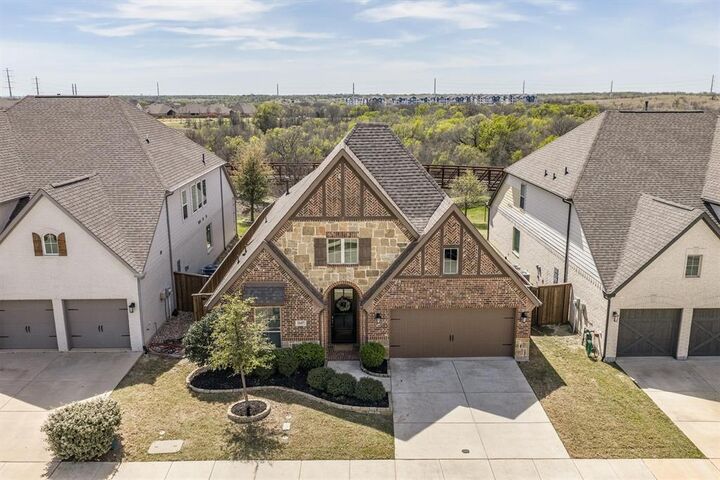 Property Photo:  1647 Twistleaf Road  TX 76226 