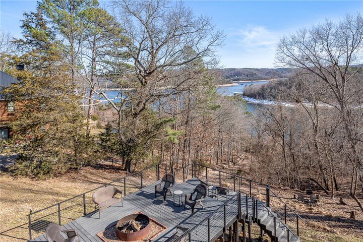 Property Photo:  22 Ravenshoe Road  AR 72756 