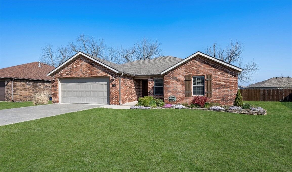 Property Photo: 688 Olivia Lane AR 72719