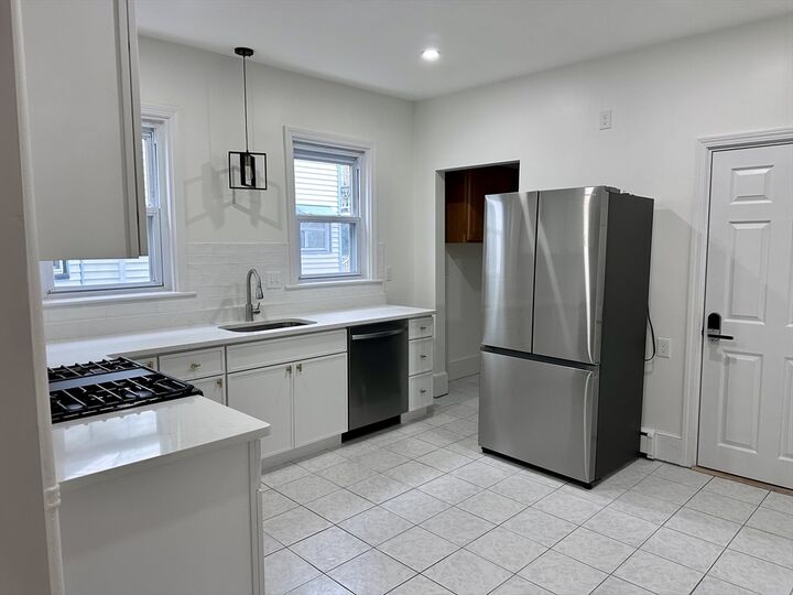 Property Photo:  23 Tower St 1  MA 02130 