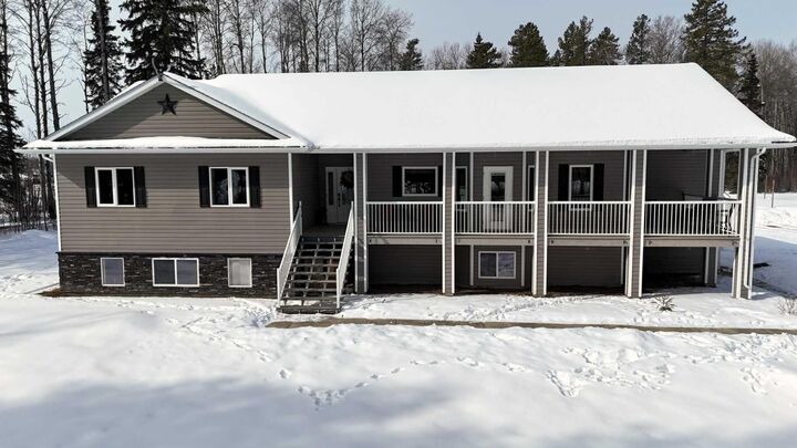 Photo de la propriété:  54018 Range Road 172  AB T7E 3M7 