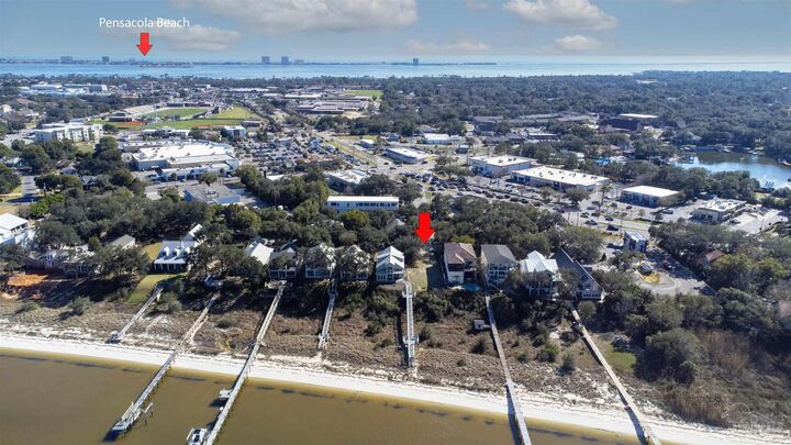Property Photo:  4 Duncan Ave  FL 32561 
