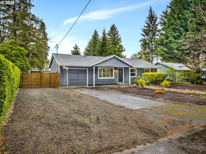 Property Photo:  17901 Tualata Ave  OR 97035 