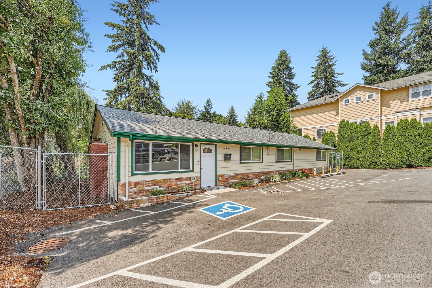 98059 MLS#2498022: 1409 Union Avenue NE, Renton, WA 98059