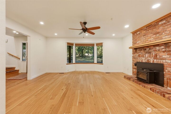 Property Photo:  4009  Forest Park Court NW  WA 98502 