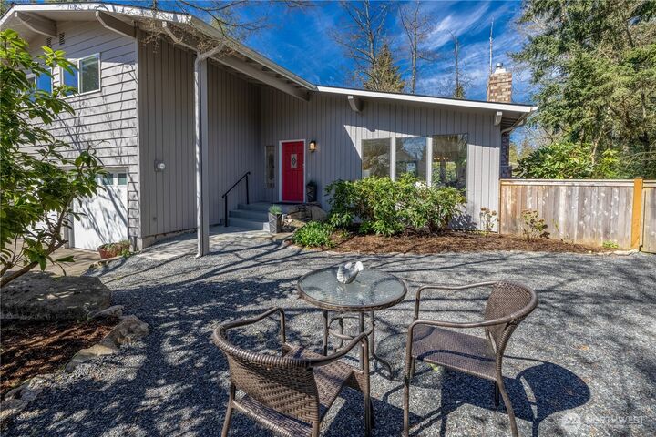 Property Photo:  8523  224th Street SW  WA 98026 