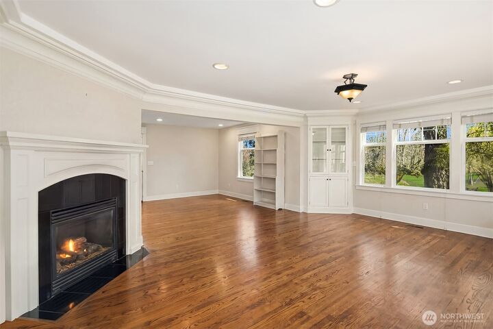 Property Photo:  20802 SE 34th Street 6  WA 98075 