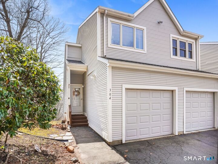 Property Photo:  173 Russo Avenue 304  CT 06512 