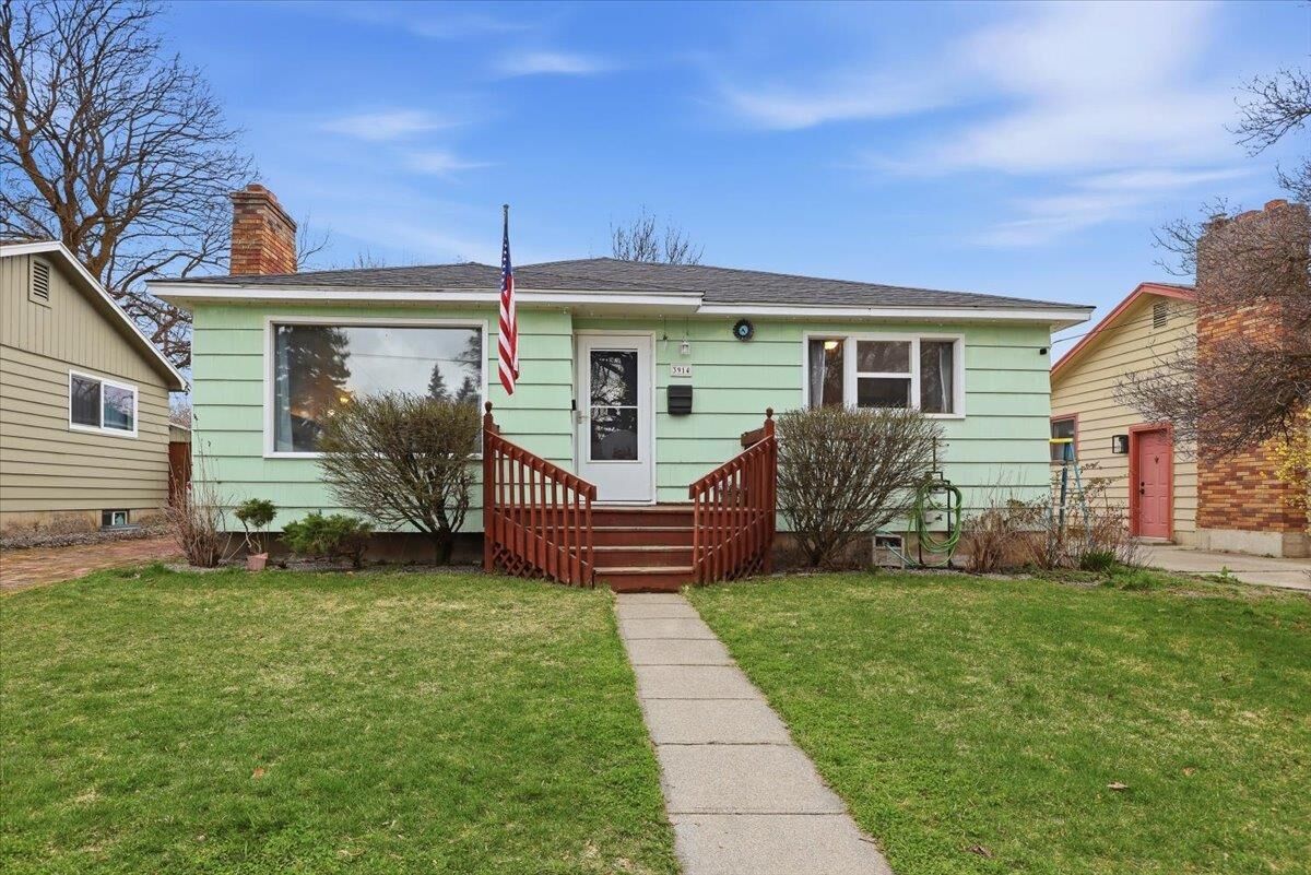 Property Photo:  3914 E 24th Ave  WA 99223 