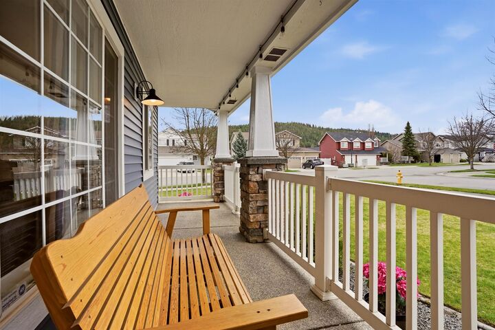 Property Photo:  24335 Sperling Ct  WA 99019 