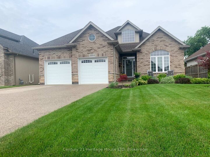 Property Photo: 3984 Village Creek Drive ON L0S 1S0