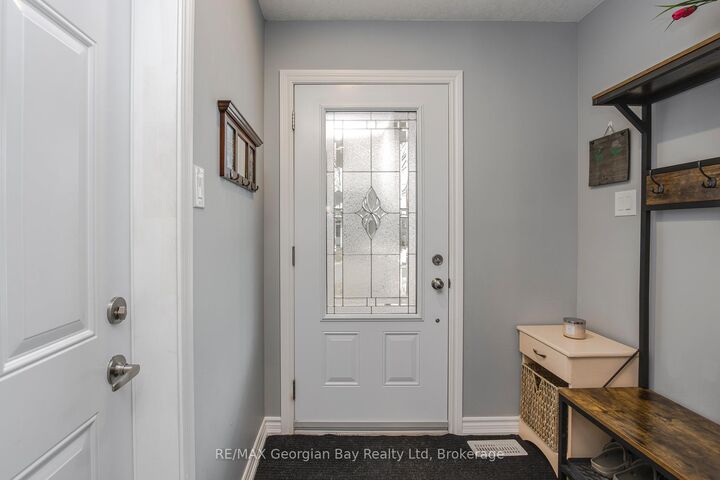 Property Photo: 39 Chamberlain Crescent ON L9M 0A6