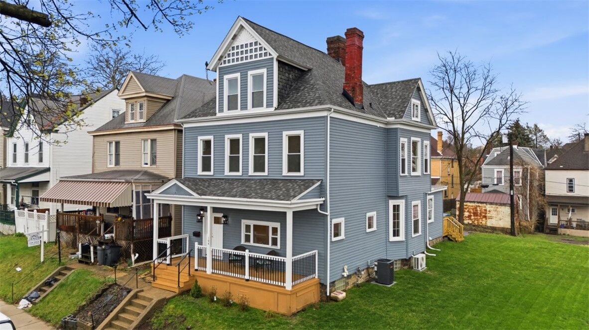 Property Photo:  104 Harrison  PA 15202 