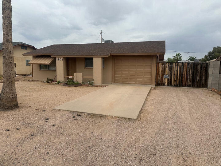 Property Photo: 1801 S Plaza Drive AZ 85120
