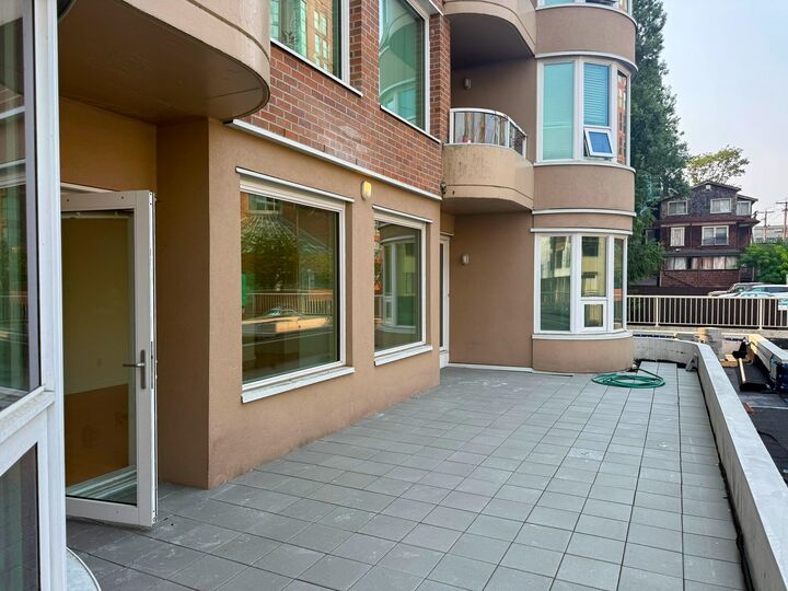 1845 Robson Street 101 — photo 1