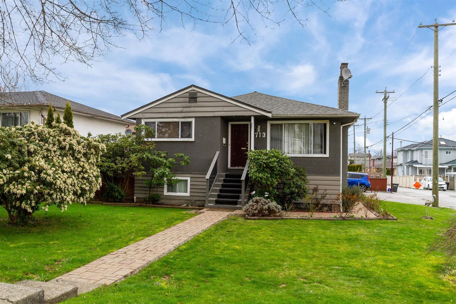 Property Photo: 3713 Kincaid Street BC V5G 1V4
