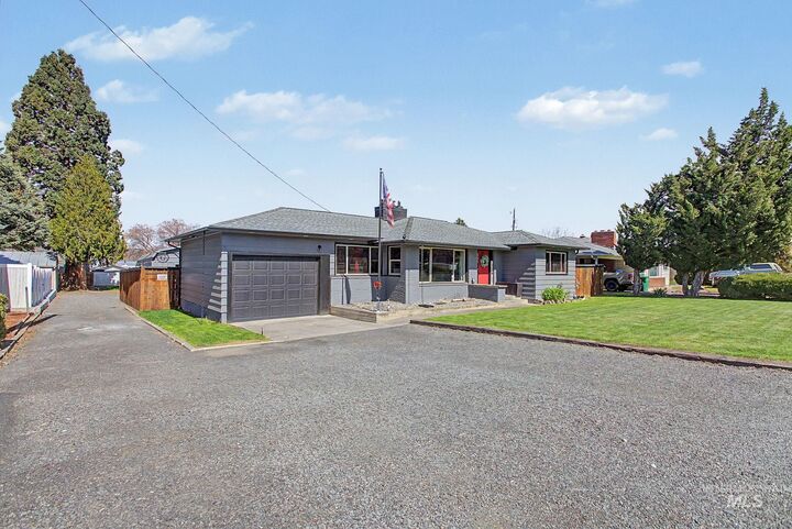 Property Photo: 809 Bryden Ave ID 83501